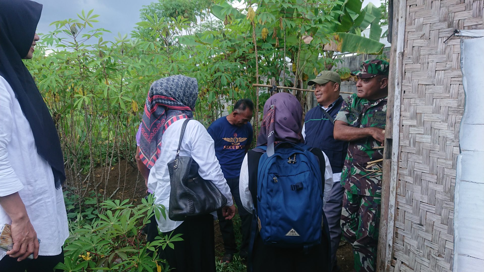 Heboh 20 Tahun Gubuk Reyot Jadi Tempat Tinggal Nenek Ini