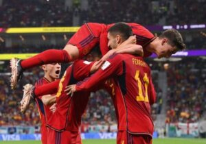 Spanyol Bantai Kosta Rika 7-0, Gavi Ikut Jejak Pele Pemain Termuda Cetak Gol di Piala Dunia