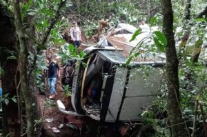 Kecelakaan maut telah terjadi di Jalan Raya Sarangan, Magetan, Jawa Timur (Jatim) Minggu (4/12/2022) Siang. 