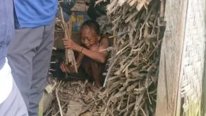 Mbok Sutiyem Tinggal di Gubuk Sendirian