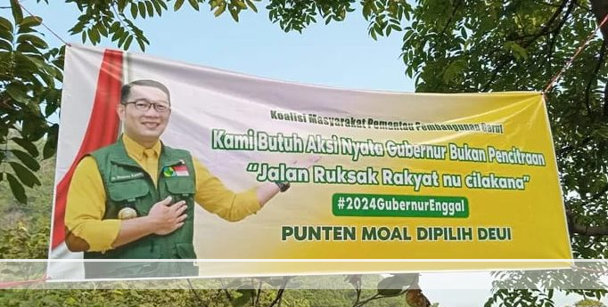 Salah satu Baliho yang menyatakan tidak akan memilih lagi Ridwan Kamil terpampang, mosi tidak percaya masyarakat Garut