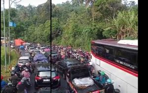 Rekayasa Lalu - Lintas Urai Kemacetan Arus Balik Lebaran