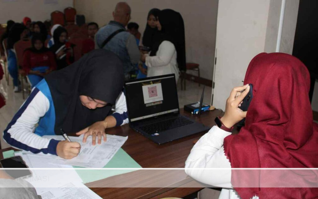 SMKN 1 Ciamis Rekam EKTP Siswa Gandeng Disdukcapil