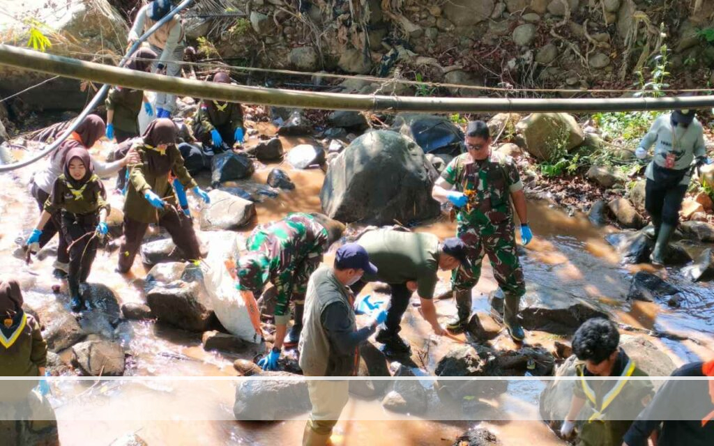 PELINDUNG Beraksi Selamatkan Hutan Untuk Warisan Anak Cucu