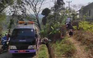 Disdukcapil Ciamis Kirim Pasukan Jemput Bola ke Desa Maparah