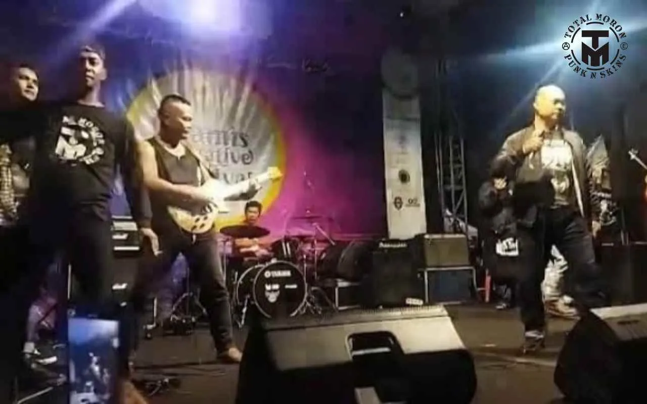 Total Moron Kembali Guncang Ciamis Fans Underground Merapat