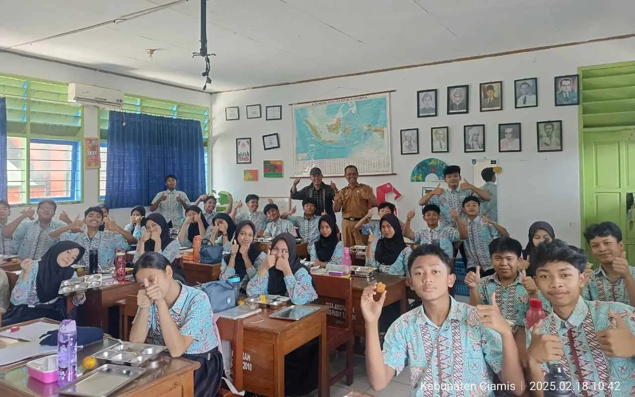 MBG di SMPN 1 Ciamis, Siswa Antusias Orangtua Sumringah