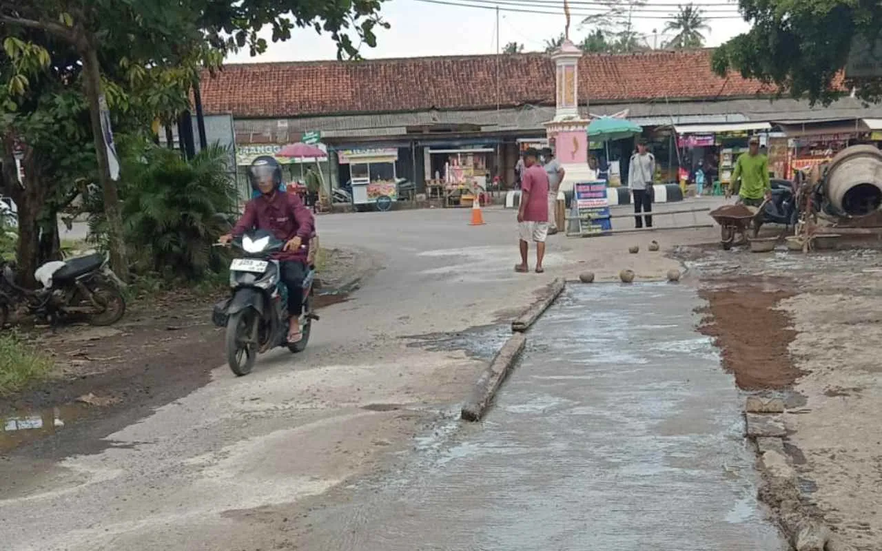 Jalan Kertajaya Rusak Parah, Warga Lakbok Inisiatif Swadaya