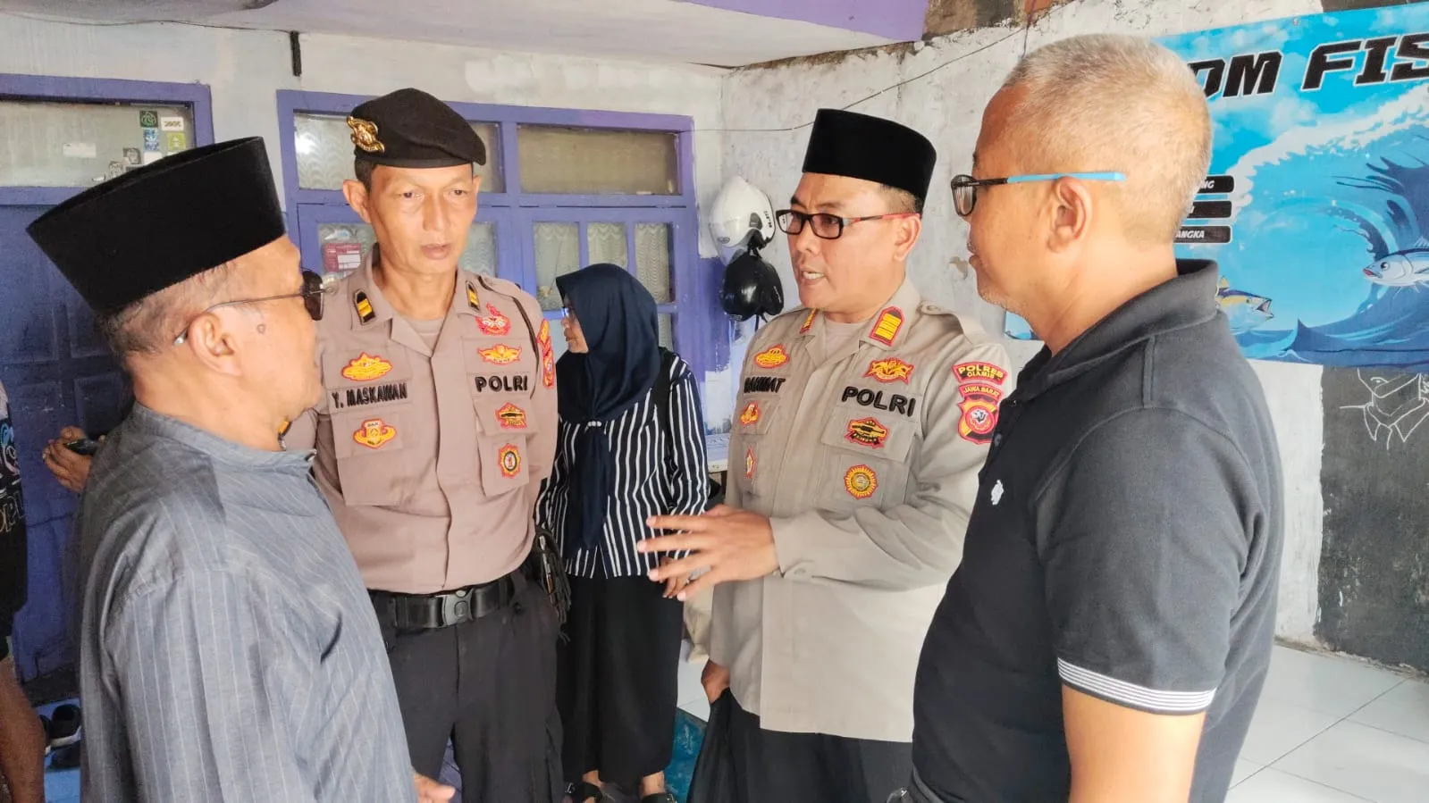 Kasat Binmas AKP Rahmat Komara memimpin langsung pengantaran jenazah Korban Misteri Kamar 16
