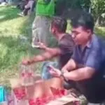 Job Fair Bekasi, Jualan Air Doa untuk Pencari Kerja Laris Manis