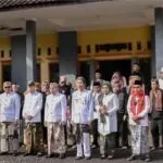 Ngarumat Lembur Cisontrol: Tanam Pohon aren dan Sawo Kecik
