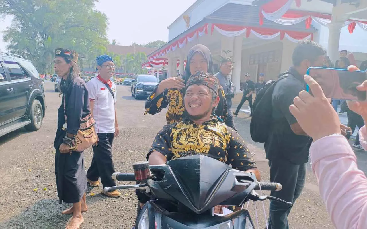Semangat Tak Terbatas Zulfikar, Penyandang Disabilitas Inspiratif