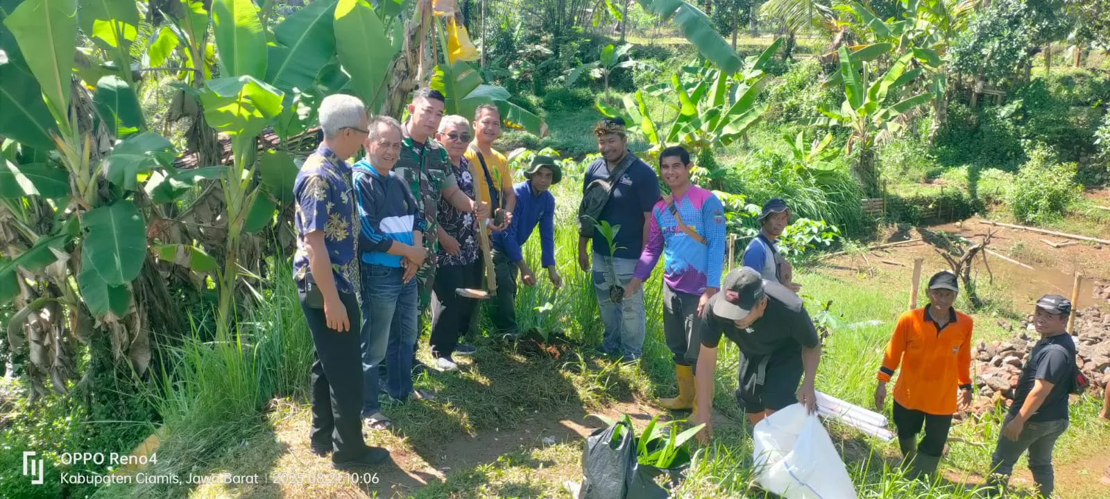 Bendung Nagawiru Longsor, Ratusan Warga Gotong Royong