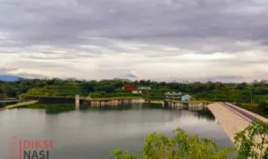 Tanam Pohon Leuwikeris, Unigal Konservasi Bukan Seremoni